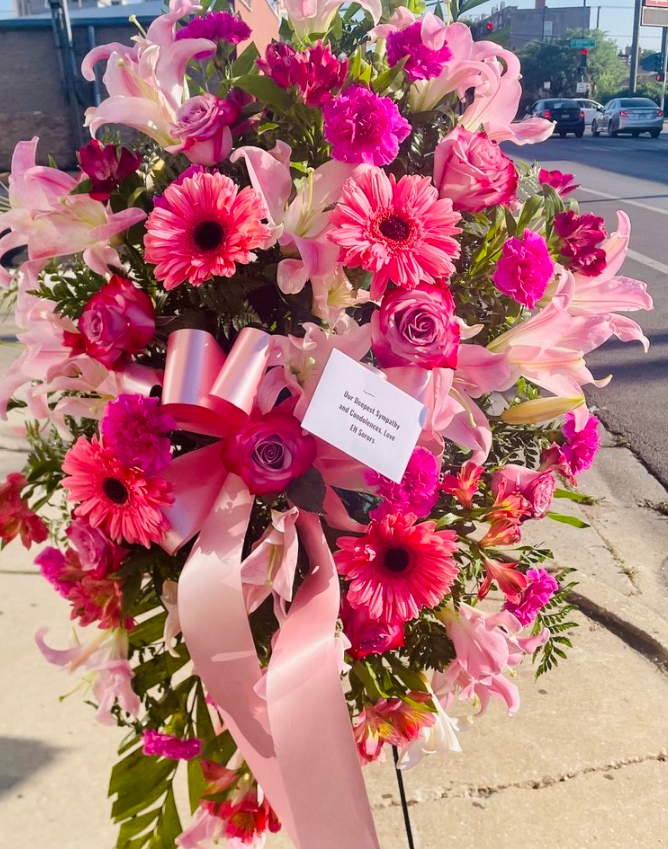 Sympathy & Memorial Flowers For Women